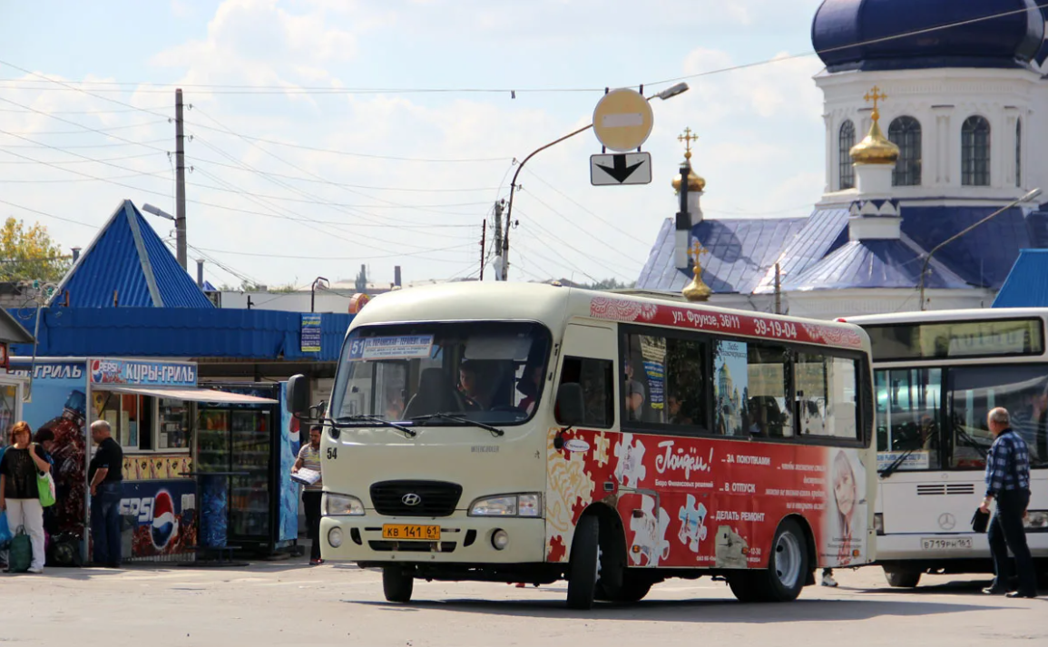 Автобус азовский рынок ростов. Азовский рынок Новочеркасск. Автовокзал Азовский рынок Новочеркасск. Новочеркасск Азовский рынок автобусы. Автобусы Новочеркасск.