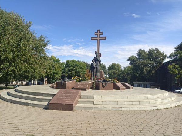 Памятник согласия