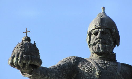 Памятник завоевателю Сибири – Ермаку
